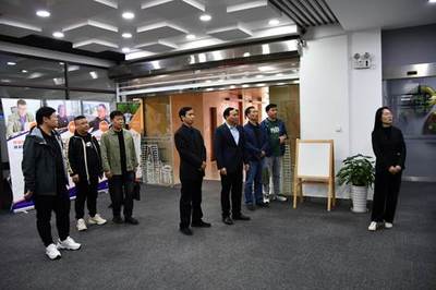 河南省安陽(yáng)市滑縣人社局局長(zhǎng)一行參觀調(diào)研斜塘青創(chuàng)工社